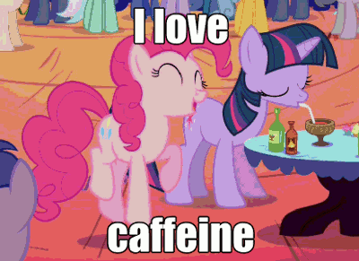 Pinkie kocha kofeinę